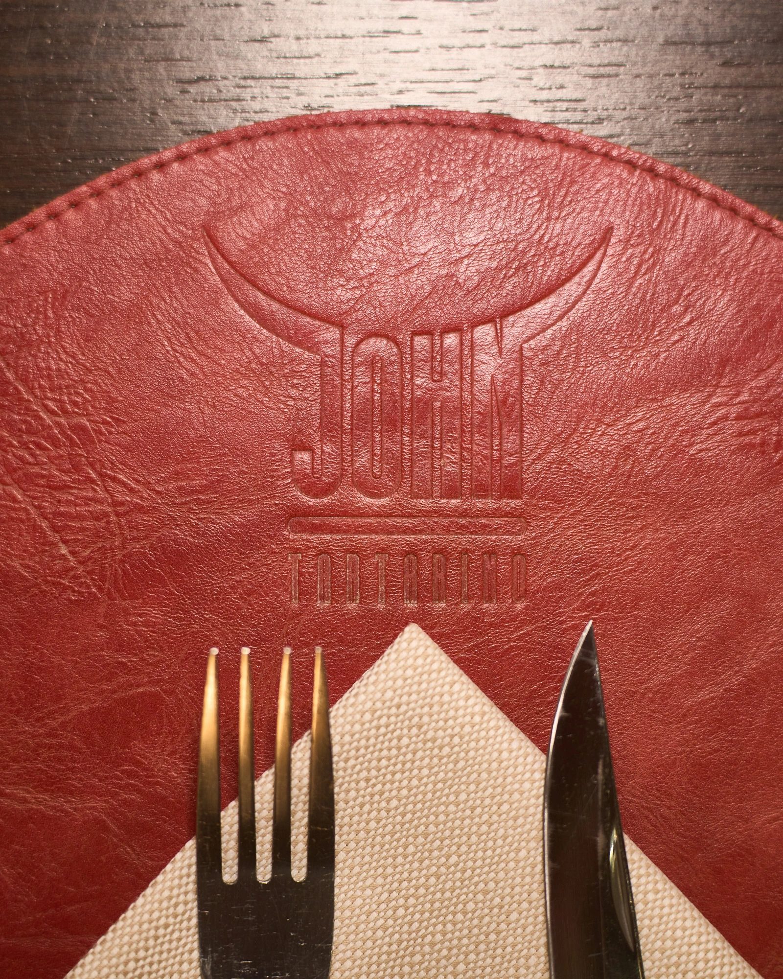 Tavola — John Tartarino, Follonica